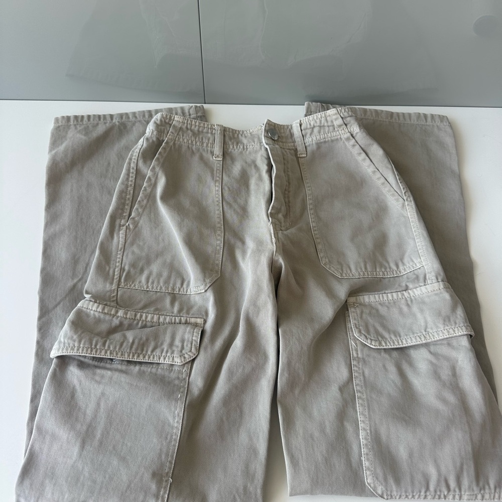 Zara cargo tan/cream pants